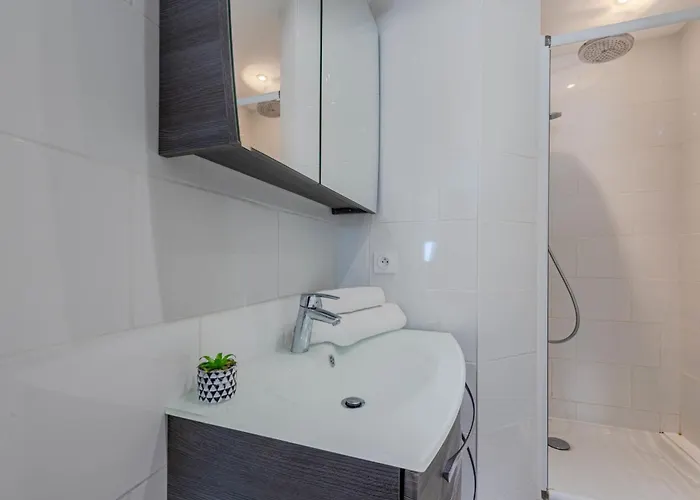 Palmyra-9 By Interhome *